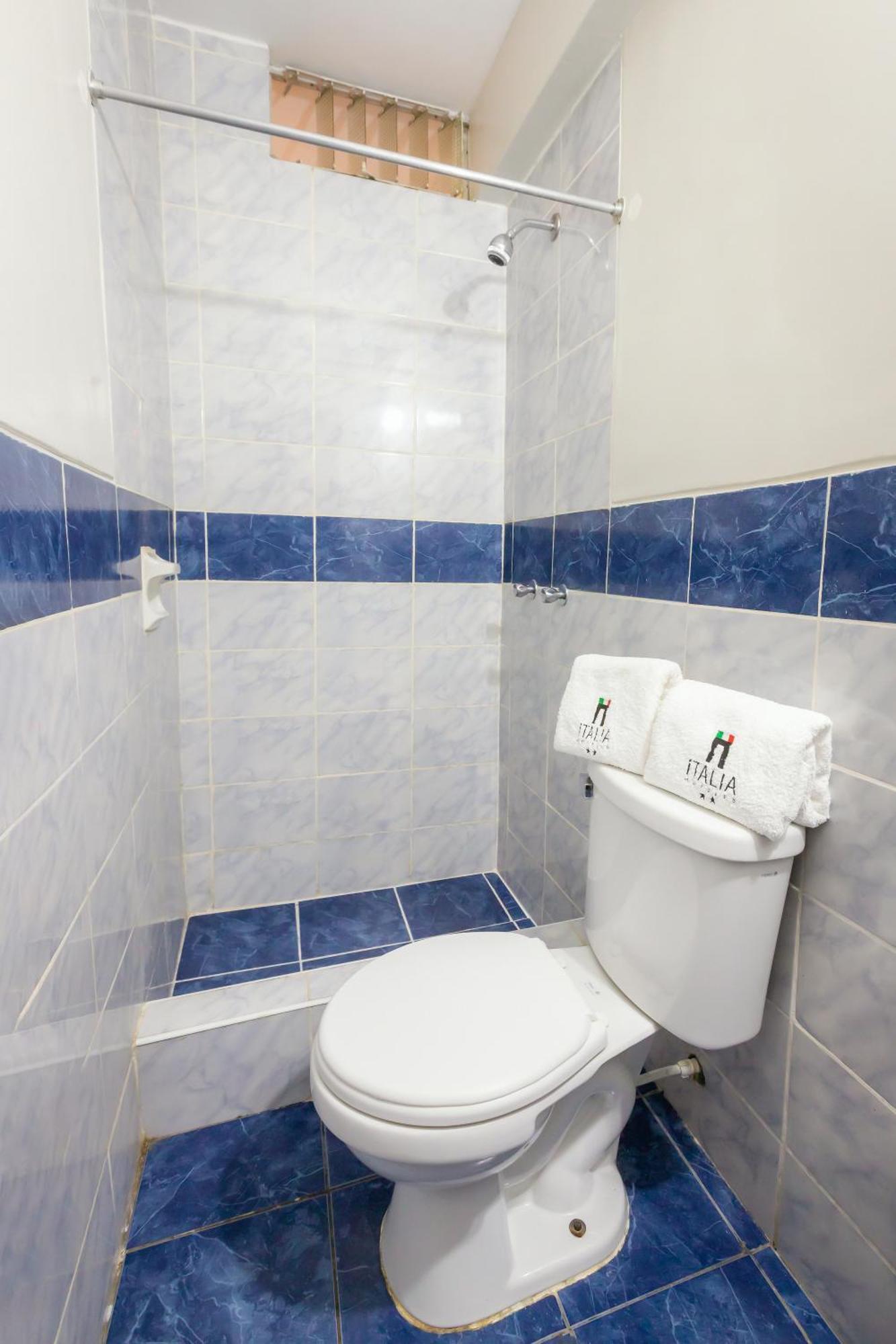צ'יקלאיו Hotel Italia I מראה חיצוני תמונה