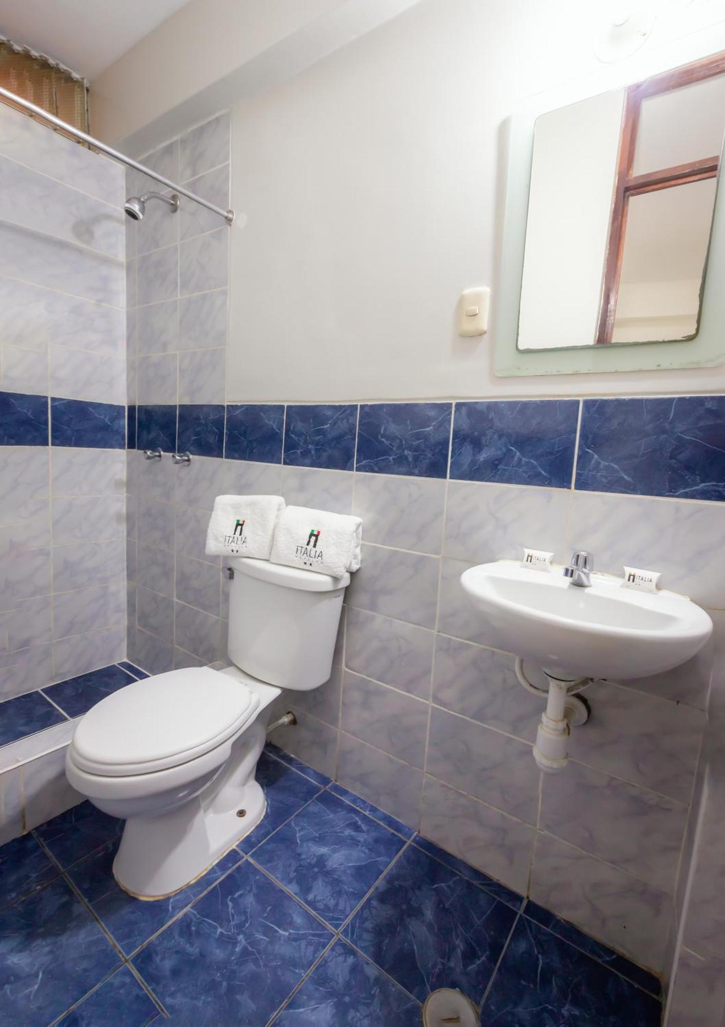 צ'יקלאיו Hotel Italia I מראה חיצוני תמונה
