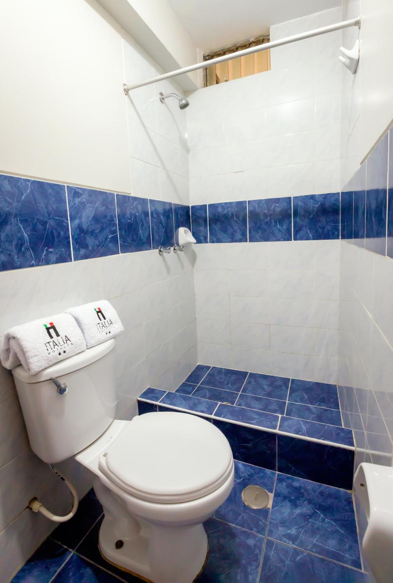 צ'יקלאיו Hotel Italia I מראה חיצוני תמונה